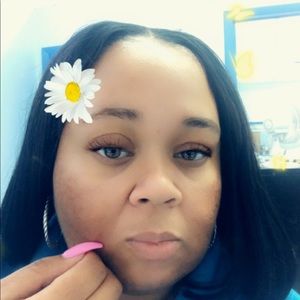 Meet your Posher, Carneisha